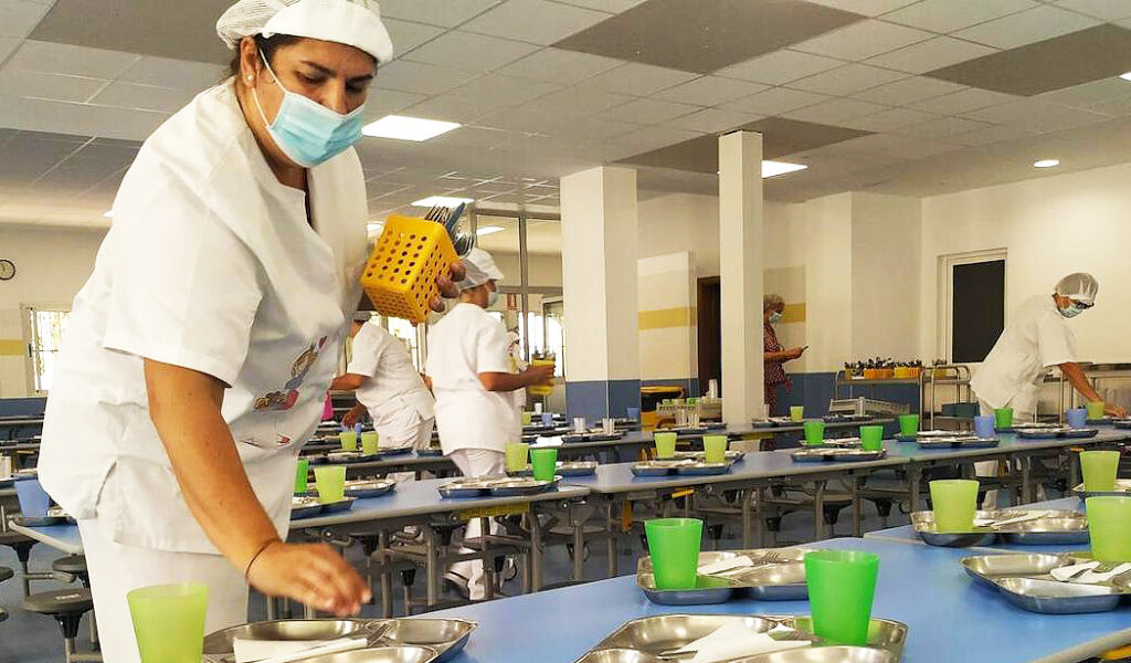 Trabajar de Ayudante de Cocina